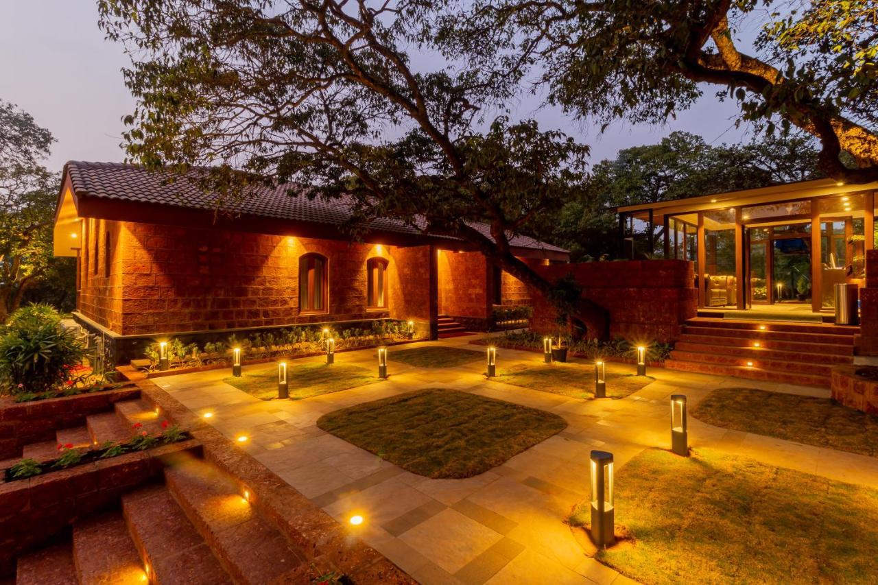 R R Heritage Resort Pure Vegetarian Махабалешвар Экстерьер фото