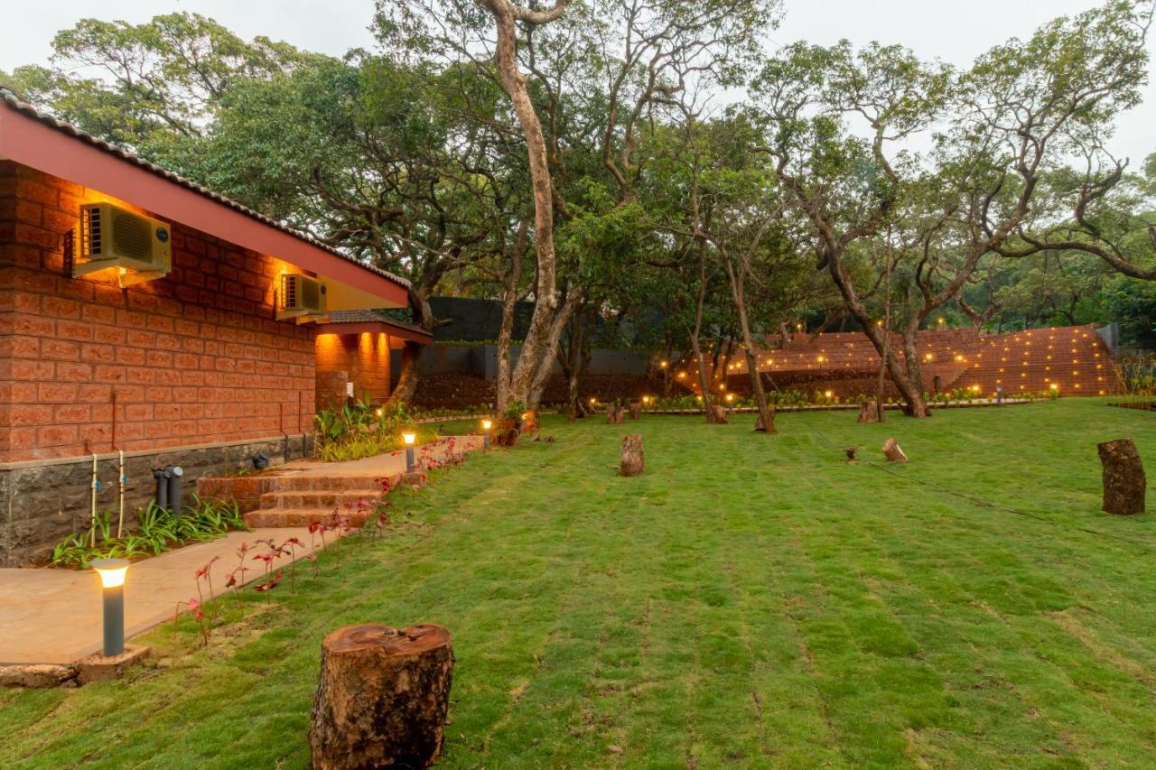 R R Heritage Resort Pure Vegetarian Махабалешвар Экстерьер фото